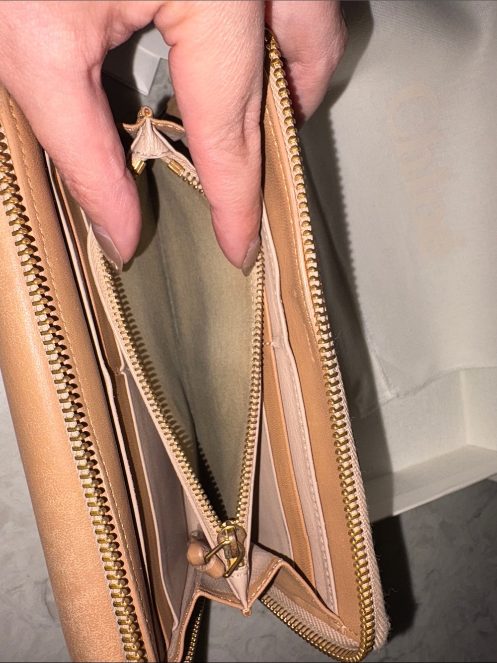 Chloe Indy Continental Flap Wallet Full Inclusion - Picture 7 of 10